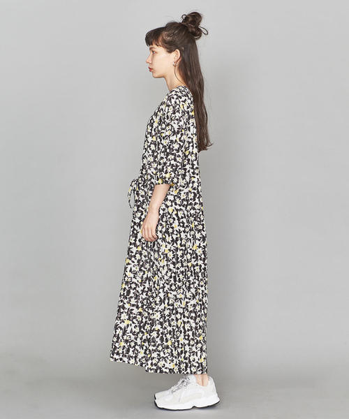 mii（ミー）の「＜mii＞フラワードレス（ワンピース）」 - WEAR