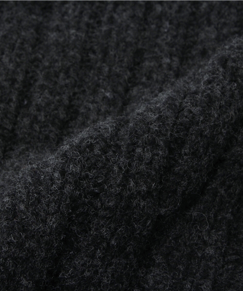 MIDWEST（ミッドウエスト）の「MID by MIDWEST  ネックウォーマスリットエアー（ネックウォーマー/スヌード・メンズ・ブラック/ダークグレー/ブラウン・FREE）」の7枚目の写真