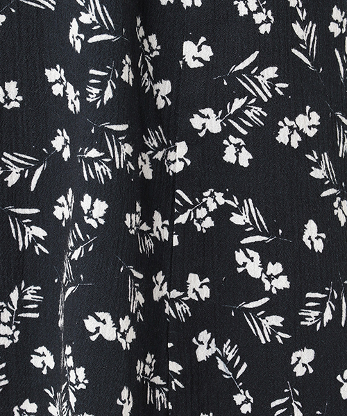 COMME CA ISM(コムサイズム)の「〔ONIGIRI〕花柄プリント楊柳シフォン ワイドパンツ(その他パンツ・レディース・ホワイト/ネイビー・LARGE/MEDIUM/SMALL)」の10枚目の写真