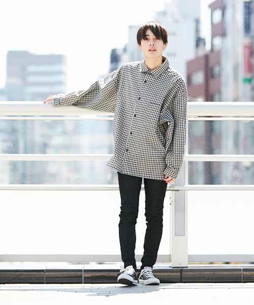 kutir(クティール)の「ウルトラストレッチスキニーデニムパンツ(デニムパンツ・メンズ・ブラック/ブラック系その他・SMALL/MEDIUM/LARGE)」の3枚目の写真