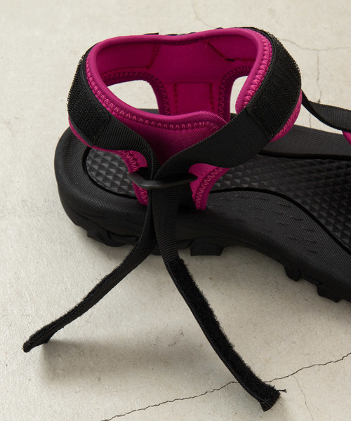 WEGO（ウィゴー）の「WEGO/クッションソールストラップサンダル（サンダル・メンズ・ブラック/パープル・SMALL/MEDIUM/LARGE）」の3枚目の写真