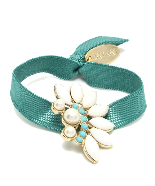 ODETTE E ODILE（オデットエオディール）の「クレデュ クレ/CC フラワービジューBR&ゴム（ブレスレット・レディース・グレー/ピンク/ケリー・フリー）」の3枚目の写真