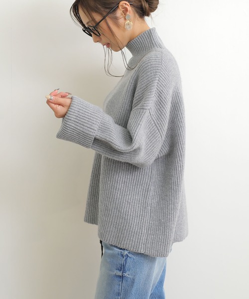 andme(アンドミー)の「ハイネックもちもちボリュームリブニットトップス(ニット/セーター・レディース・ベージュ/グレー系その他/オフホワイト/グレー/ブラック・L/M)」の17枚目の写真