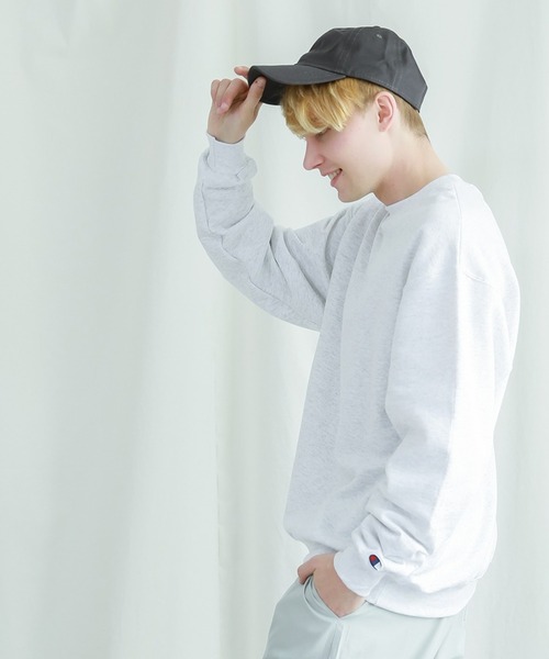 Champion(チャンピオン)の「Champion(チャンピオン) / オーバーサイズ プルオーバー クルーネック スウェット S600 コットン 9.0オンス(スウェット・メンズ・ライトグレー/チャコール/ロイヤルブルー/マルーン/グリーン系その他/杢グレー/ゴールド/オレンジ/レッド/ネイビー/ブラック/ホワイト・S/M/L/XL)」の3枚目の写真