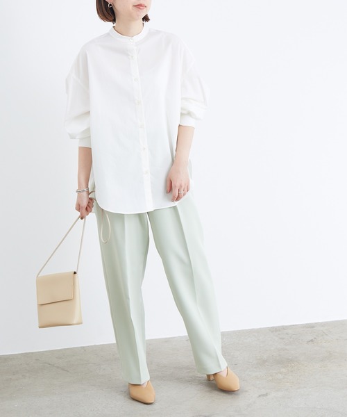 ADAM ET ROPE'（アダムエロペ）の「バックタックバンドカラーシャツ（シャツ/ブラウス・レディース・サックスブルー/ホワイト/ブルー系その他4/ホワイト系その他・FREE）」の5枚目の写真