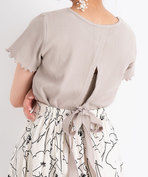 VANNIE U（ヴァニーユー）の「バックリボンカットソー（Tシャツ/カットソー・レディース・ブラック/ホワイト/ベージュ・FREE）」の14枚目の写真