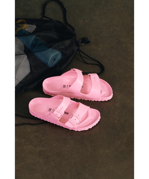 BIRKENSTOCK（ビルケンシュトック）の「Arizona EVA  【ナロー幅】 ユニセックス（サンダル・レディース・ブラック/ネイビー/ホワイト/カーキ/チャコールグレー/ブルー系その他/コーラルピンク/ブルー/ゴールド/ライトパープル/ピンク/ライトグリーン/スカイブルー/ライトイエロー/シルバー/レモンイエロー/オレンジ・37/36/38/39/35/40/41）」の14枚目の写真