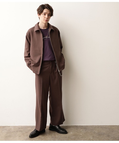 JUNRED(ジュンレッド)の「テクスチャーTRワイドフレアパンツ(スラックス・メンズ・ブラック/ダークブラウン・L/S/M)」の3枚目の写真