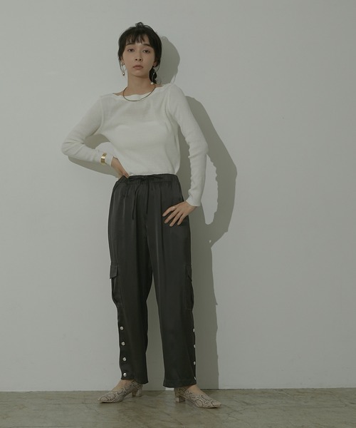miette（ミエット）の「サイドボタンカーゴパンツ（その他パンツ・レディース・ブラック/アイボリー・FREE）」の18枚目の写真