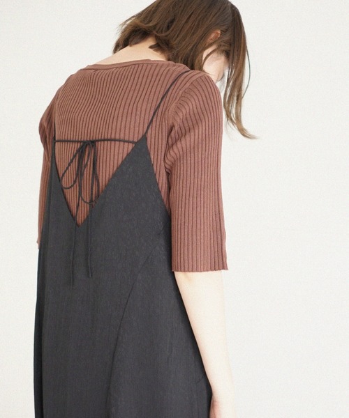 Cheek（チーク）の「サテン花柄ジャガードキャミワンピース（ワンピース・レディース・ブラック/クリーム/グレイッシュブルー/キャメル・MEDIUM）」の18枚目の写真