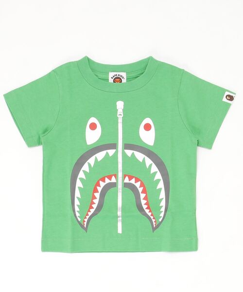 A BATHING APE（アベイシングエイプ）の「SHARK TEE K（Tシャツ/カットソー・キッズ・レッド/イエロー/グリーン/ブラック・90/130/100/140/110/120）」の3枚目の写真
