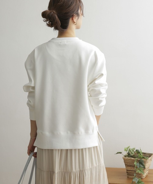 URBAN RESEARCH DOORS（アーバンリサーチドアーズ）の「ダンボールニットプルオーバー（Tシャツ/カットソー・レディース・アイボリー/ベージュ/グレー・ONE）」の12枚目の写真