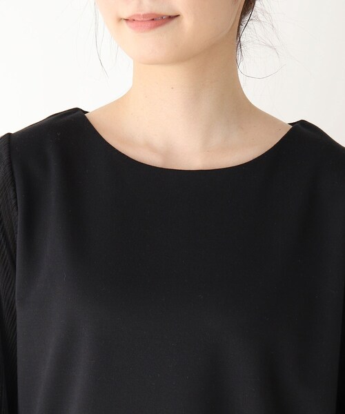 pink adobe（ピンクアドベ）の「◆【M-LL】チュールスリーブ カットソー（Tシャツ/カットソー・レディース・グレー/ナチュラル/ブラック・42/38/40）」の6枚目の写真