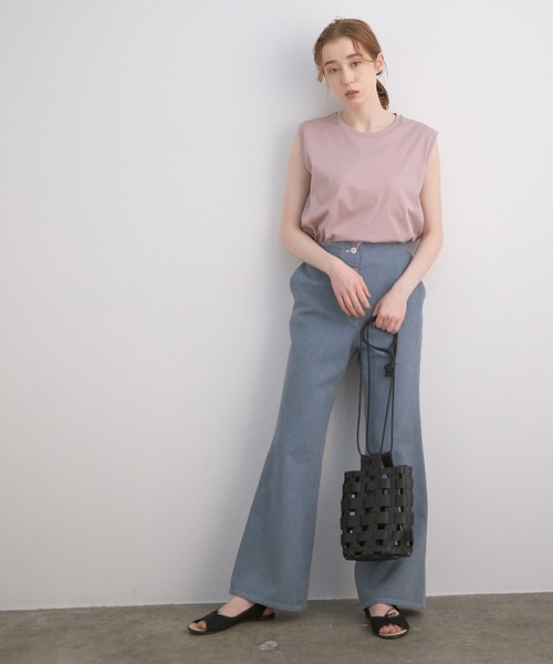 MADEMOISELLE ROPE'（マドモアゼル ロペ）の「<コットンストレッチ>ノースリーブTシャツ（Tシャツ/カットソー・レディース・ホワイト/ボルドー/ブラック/グリーン系その他2・38）」の11枚目の写真