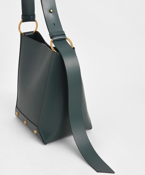 CHARLES & KEITH チャールズアンドキース スタッズ トートバック CHARLES & KEITH スタッズトートバッグ （Olive） -アウトレット
