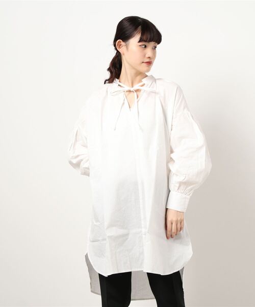 KOBE LETTUCE（コウベレタス）の「ボリュームスリーブスキッパーチュニック（チュニック・レディース・オフホワイト/グレイッシュベージュ/グリーン系その他・FREE）」の9枚目の写真