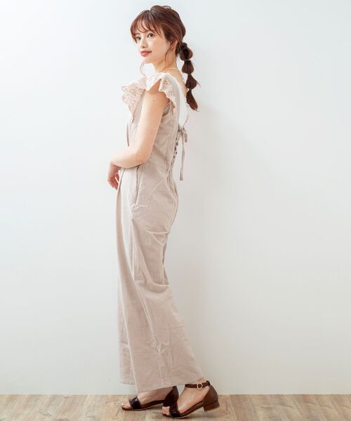 MAJESTIC LEGON（マジェスティックレゴン）の「ピクニックサロペット（サロペット/オーバーオール・レディース・ライトグレー/ブラック/ベージュ・SMALL/MEDIUM）」の12枚目の写真