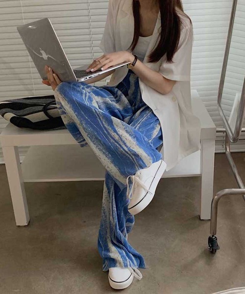 MANGROVE（マングローブ）の「インクペインティングストライププリーツパンツ（その他パンツ・レディース・ブルー/グリーン/ブラック・FREE）」の12枚目の写真