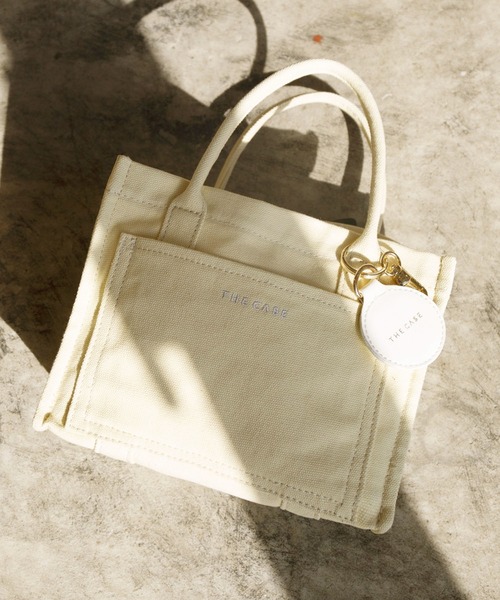 the case（ザケース）の「財布、スマホ、ポーチ、ペットボトルがちょうど収まるサイズ DAILY MIRROR TOTE mini（トートバッグ・レディース・ブラック/パープル/グリーン/ベージュ/ホワイト/レオパード/アニマル/その他1/ゼブラ/ブルー/モカ/その他2/ライトグレー/ライトブラウン/ピンク/イエロー/インディゴブルー/ブラック系・FREE）」の7枚目の写真