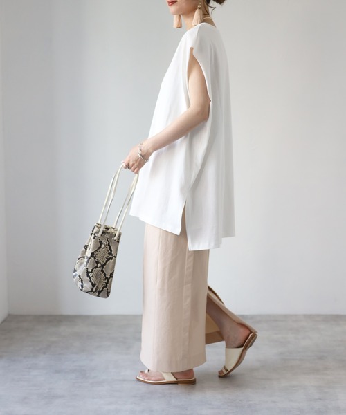 4youstory（フォーユーストーリー）の「ラグランスリーブロングTシャツ（Tシャツ/カットソー・レディース・ブラック/アイボリー/モカ/サンドベージュ/ラベンダー・MEDIUM）」の2枚目の写真