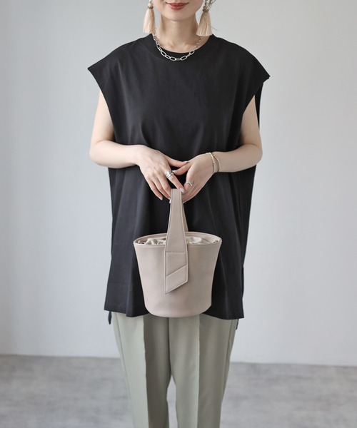 4youstory（フォーユーストーリー）の「ラグランスリーブロングTシャツ（Tシャツ/カットソー・レディース・ブラック/アイボリー/モカ/サンドベージュ/ラベンダー・MEDIUM）」の3枚目の写真