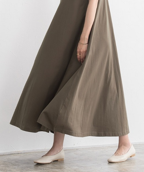 Pierrot(ピエロ)の「汗ジミ防止 半袖Aラインワンピース(ワンピース・レディース・モカ/ブラック/ライトグレー/ラベンダー/ブルー・M/L)」の9枚目の写真