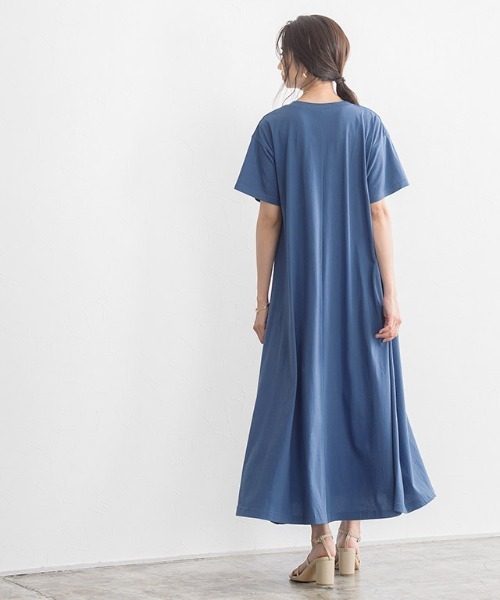 Pierrot(ピエロ)の「汗ジミ防止 半袖Aラインワンピース(ワンピース・レディース・モカ/ブラック/ライトグレー/ラベンダー/ブルー・M/L)」の13枚目の写真