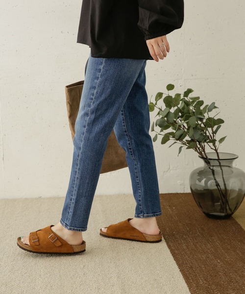 URBAN RESEARCH DOORS（アーバンリサーチドアーズ）の「ストレッチテーパードデニム（デニムパンツ・レディース・インディゴブルー/ブラック・36/38）」の7枚目の写真