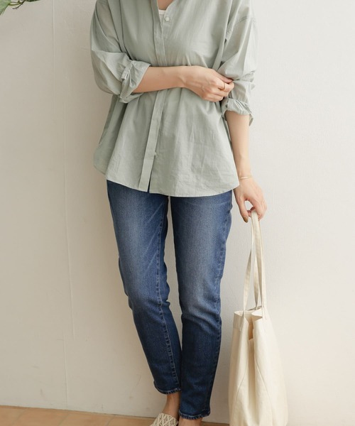 URBAN RESEARCH DOORS（アーバンリサーチドアーズ）の「ストレッチテーパードデニム（デニムパンツ・レディース・インディゴブルー/ブラック・36/38）」の13枚目の写真