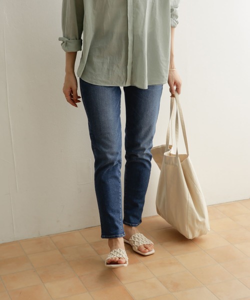 URBAN RESEARCH DOORS（アーバンリサーチドアーズ）の「ストレッチテーパードデニム（デニムパンツ・レディース・インディゴブルー/ブラック・36/38）」の20枚目の写真