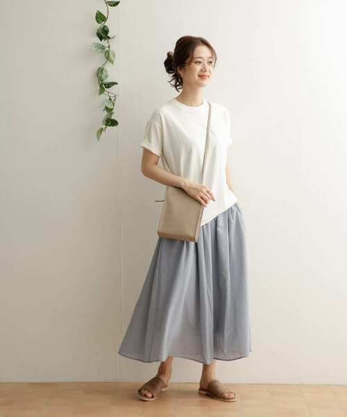 URBAN RESEARCH DOORS（アーバンリサーチドアーズ）の「ドビーギャザースカート（スカート・レディース・グリーン/ブラック/ネイビー・ONE）」の10枚目の写真