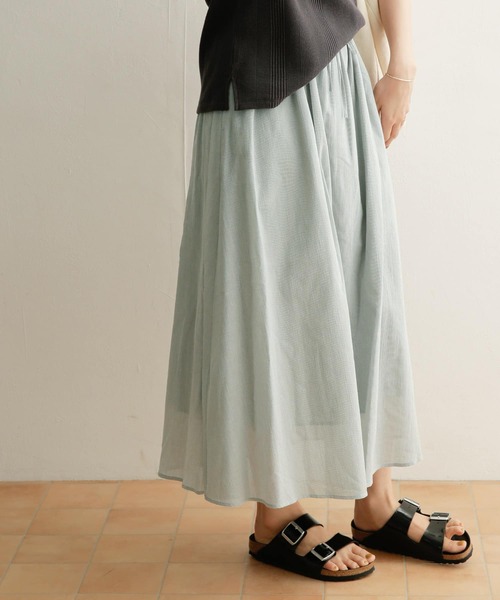 URBAN RESEARCH DOORS（アーバンリサーチドアーズ）の「ドビーギャザースカート（スカート・レディース・グリーン/ブラック/ネイビー・ONE）」の14枚目の写真