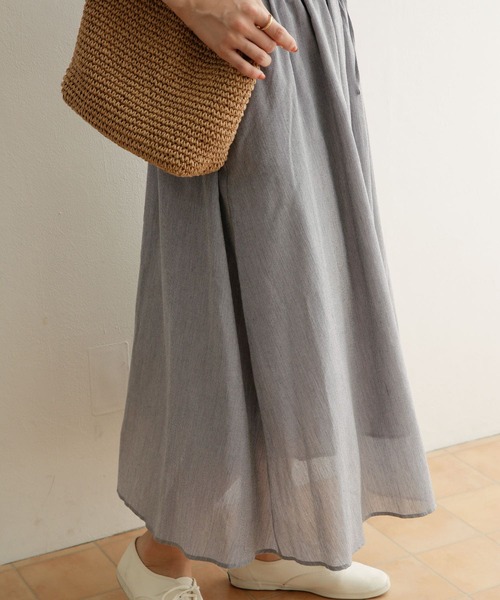 URBAN RESEARCH DOORS（アーバンリサーチドアーズ）の「ドビーギャザースカート（スカート・レディース・グリーン/ブラック/ネイビー・ONE）」の21枚目の写真