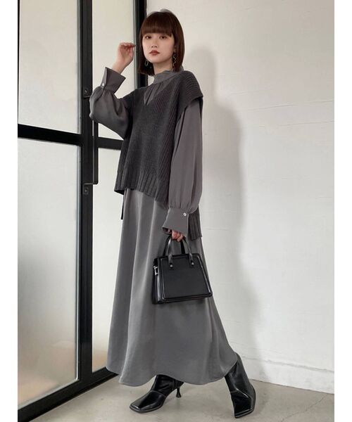 MURUA（ムルーア）の「ニットベストセットワンピース（ワンピース・レディース・アイボリー/グリーン・FREE）」の9枚目の写真