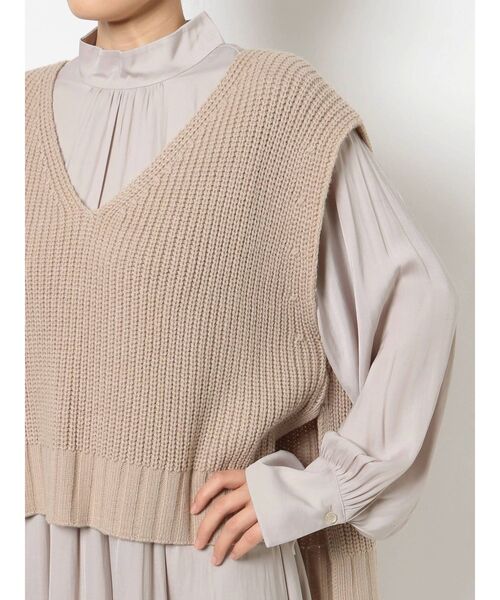 MURUA（ムルーア）の「ニットベストセットワンピース（ワンピース・レディース・アイボリー/グリーン・FREE）」の15枚目の写真