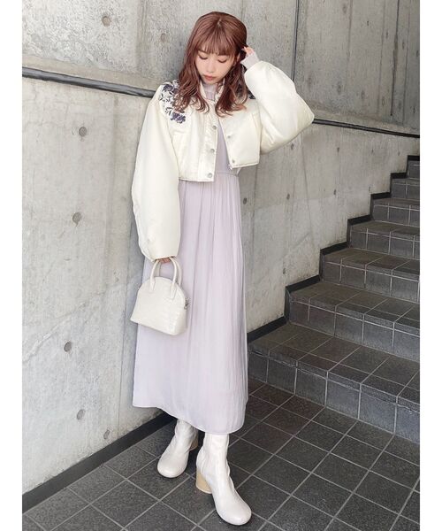 MURUA（ムルーア）の「ニットベストセットワンピース（ワンピース・レディース・アイボリー/グリーン・FREE）」の21枚目の写真