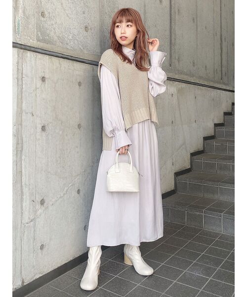 MURUA（ムルーア）の「ニットベストセットワンピース（ワンピース・レディース・アイボリー/グリーン・FREE）」の22枚目の写真