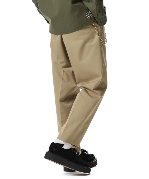 uniform experiment（ユニフォームエクスペリメント）の「WASHED TAPERED CHINO（チノパンツ・メンズ・ブラック/グレー/ベージュ・1/2/4/3）」の10枚目の写真