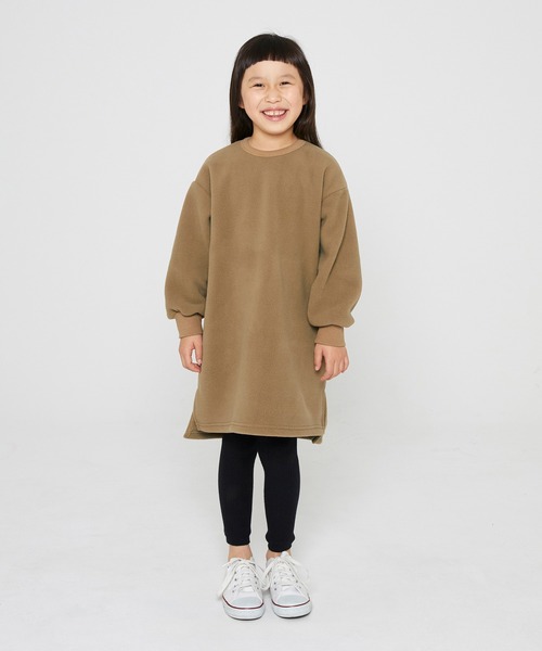 GENERATOR（ジェネレーター）の「GENERATOR　フリースワンピース（ワンピース・キッズ・ベージュ/カーキ/ブラック・M/L/XL/S）」の6枚目の写真