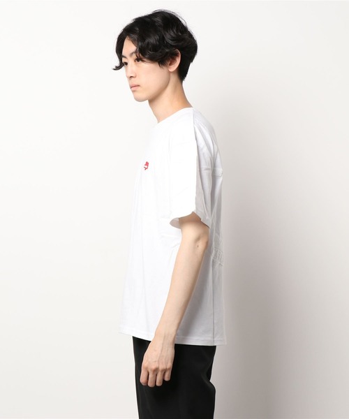 CERCA（チェルカ）の「RM/バックサガラ刺繍クルーネック半袖Tシャツ（Tシャツ/カットソー・メンズ・ホワイト/ブラック/ホワイト系その他/ブラック系その他・MEDIUM/X-LARGE/LARGE）」の5枚目の写真
