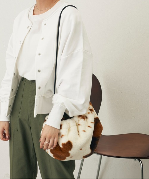 Auntie Rosa Holiday（アンティローザホリデー）の「ファーマルチWAYBAG（ショルダーバッグ・レディース・ブラック/アイボリー/レオパード・FREE）」の12枚目の写真