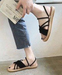 フラットクロスサンダル