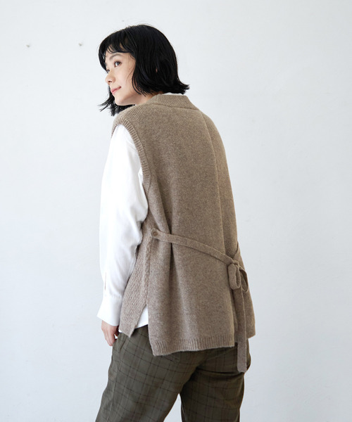LBC（エルビーシー）の「【メディア紹介商品】ウールコンバックシャンリボンベスト（ニット/セーター・レディース・グレー/チャコールグレー/ブラック/ベージュ・M/L）」の6枚目の写真