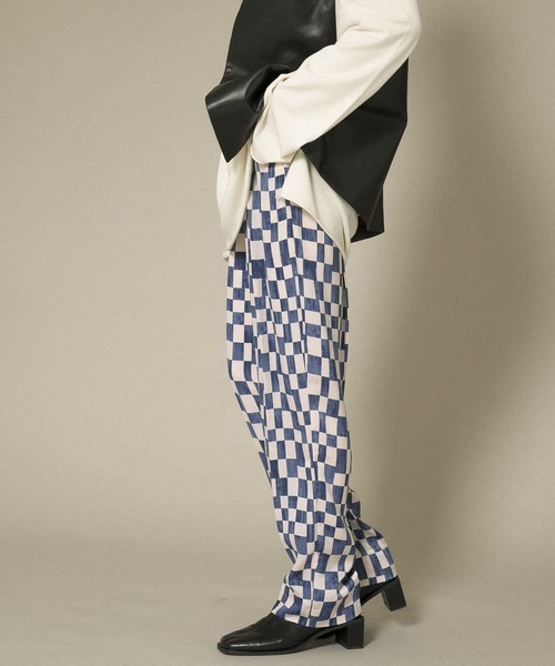 KBF(ケイビーエフ)の「チェッカープリントイージーパンツ(その他パンツ・レディース・ブルー系その他/ブラウン系その他・ONE)」の8枚目の写真