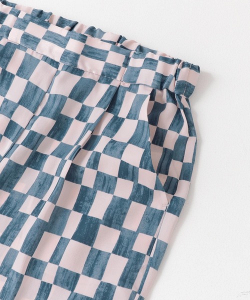 KBF(ケイビーエフ)の「チェッカープリントイージーパンツ(その他パンツ・レディース・ブルー系その他/ブラウン系その他・ONE)」の16枚目の写真