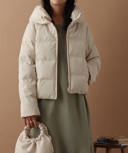 libelle more（リベル モア）の「シームレスダウン衿付き（ダウン