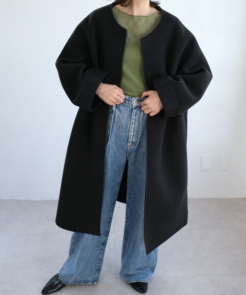 ANDJ(アンドジェイ)の「ビッグシルエットボンディングコート(ノーカラーコート・レディース・ベージュ系その他/ブラック・M)」の19枚目の写真