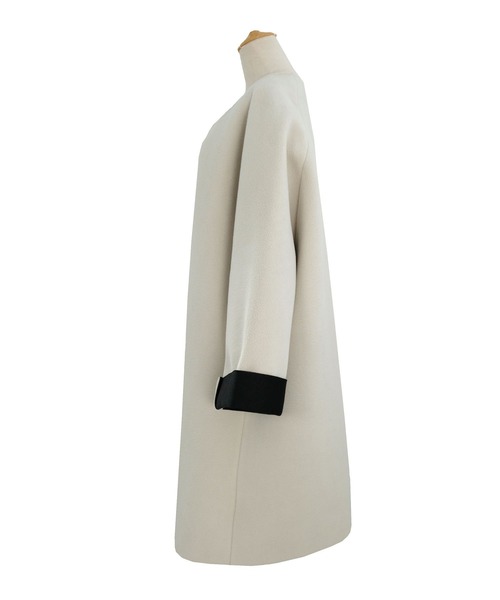 ANDJ(アンドジェイ)の「ビッグシルエットボンディングコート(ノーカラーコート・レディース・ベージュ系その他/ブラック・M)」の17枚目の写真