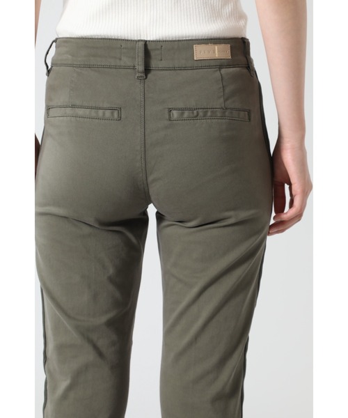 ROSE BUD(ローズバッド)の「(FIVE)サイドラインパンツ(チノパンツ・レディース・ブラック/カーキ・25/26)」の13枚目の写真