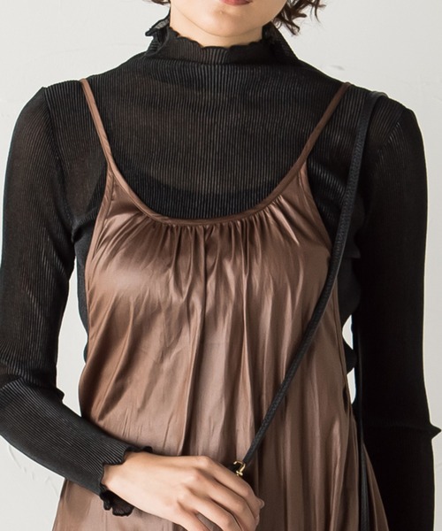 socolla(ソコラ)の「【socolla】レザー風ティアードキャミワンピース(ワンピース・レディース・ブラック/ブラウン・S/M)」の17枚目の写真